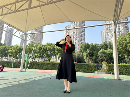 许燕.jpg